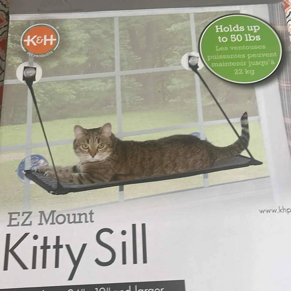 Kitty sill window mount